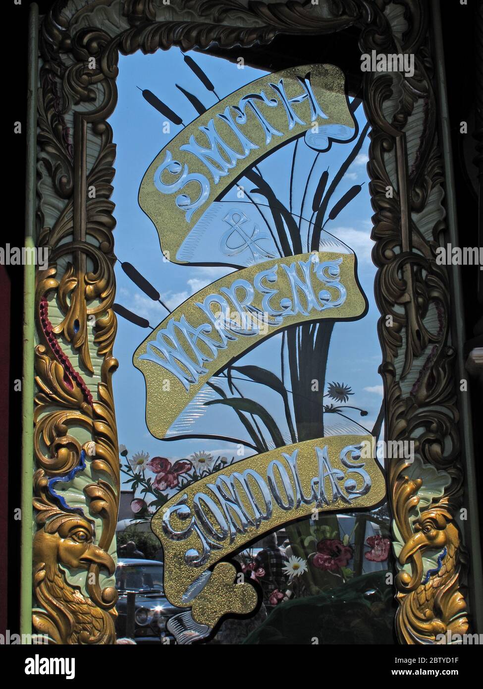 Smith and Warrens Gondolas, steam, fairground , organs, Cheshire, England, UK, WA4 Stock Photo