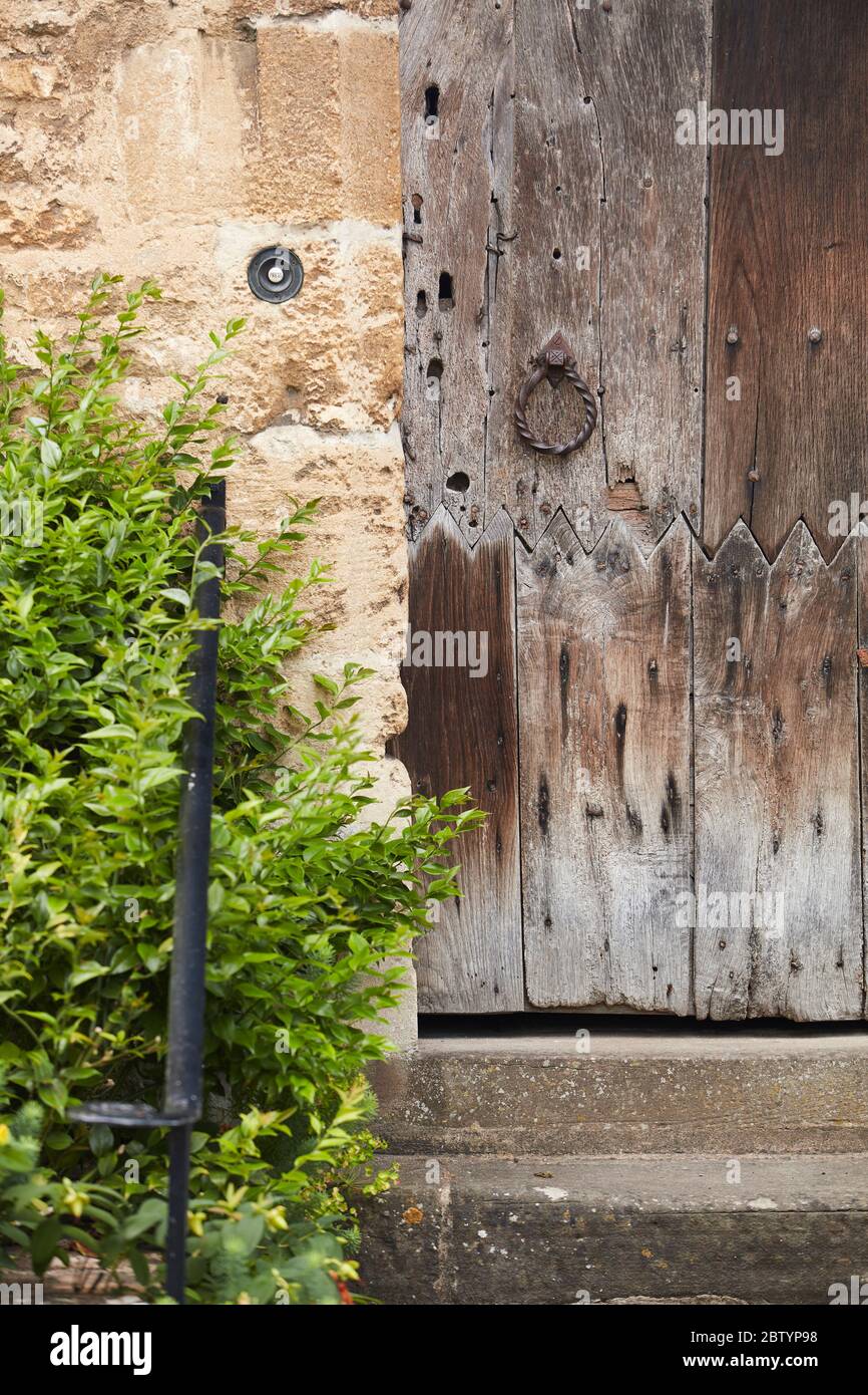 Doorway in the village of Burford, Cotswolds, Oxfordshire, England, UK Stock Photo