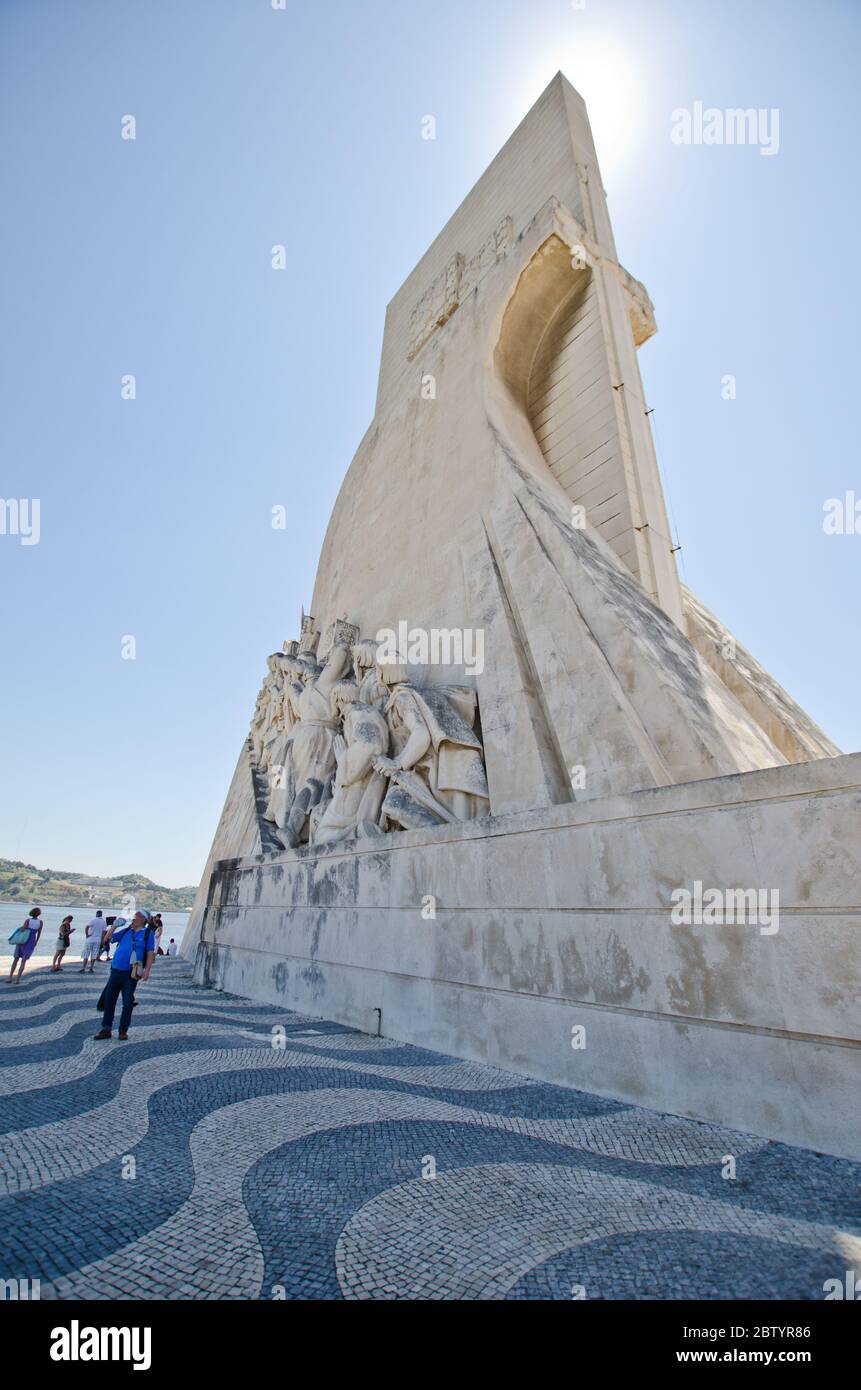 Castillo de belem hi-res stock photography and images - Alamy