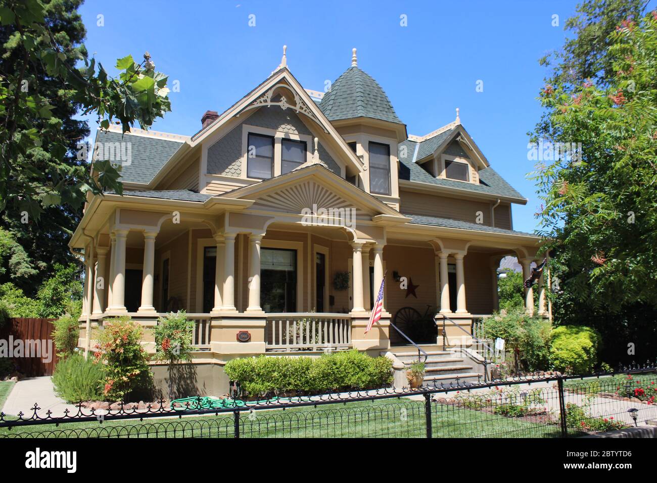 Queen Anne House built 1906, Woodland, California Stock Photo Alamy