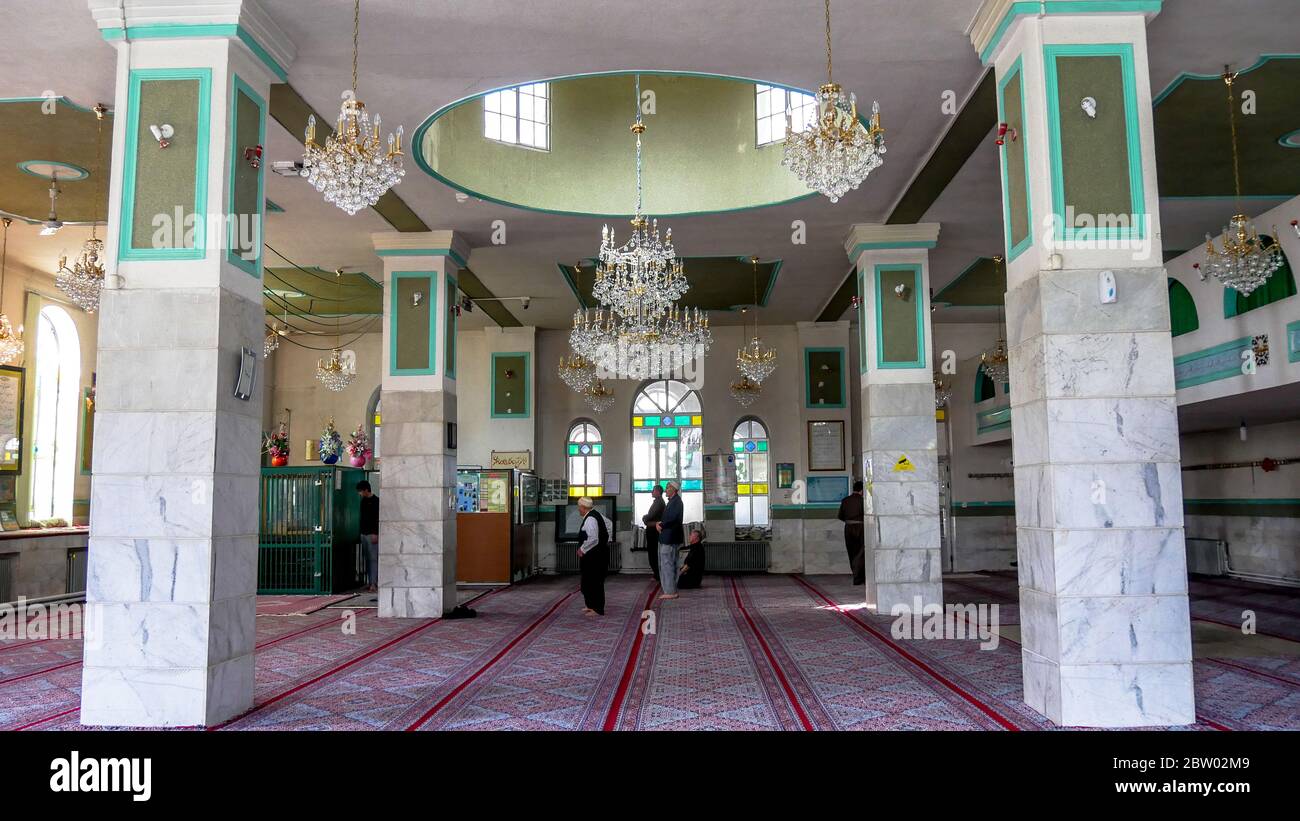 Mosque near Mariwan, Kurdistan Province (Iran Stock Photo - Alamy