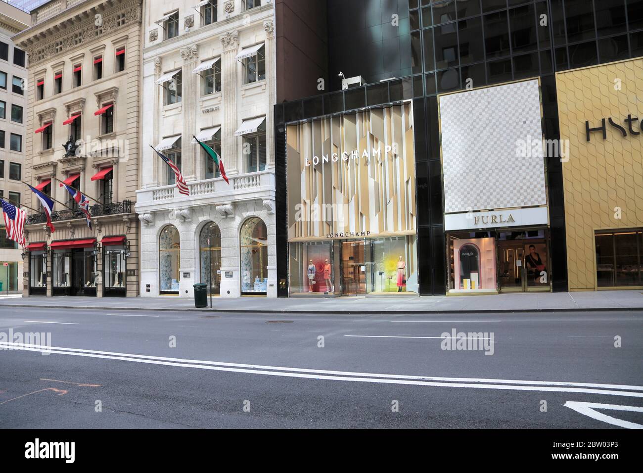 Empty 5th Avenue, luxury stores closed during coronavirus lockdown, New York City, USA May 2020 Stock Photo