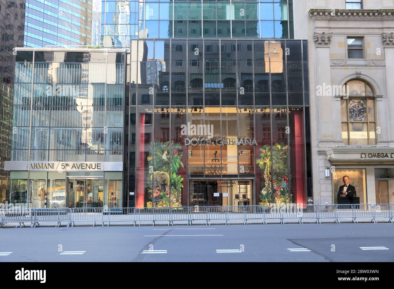 New york city stores closed hires stock photography and images Alamy