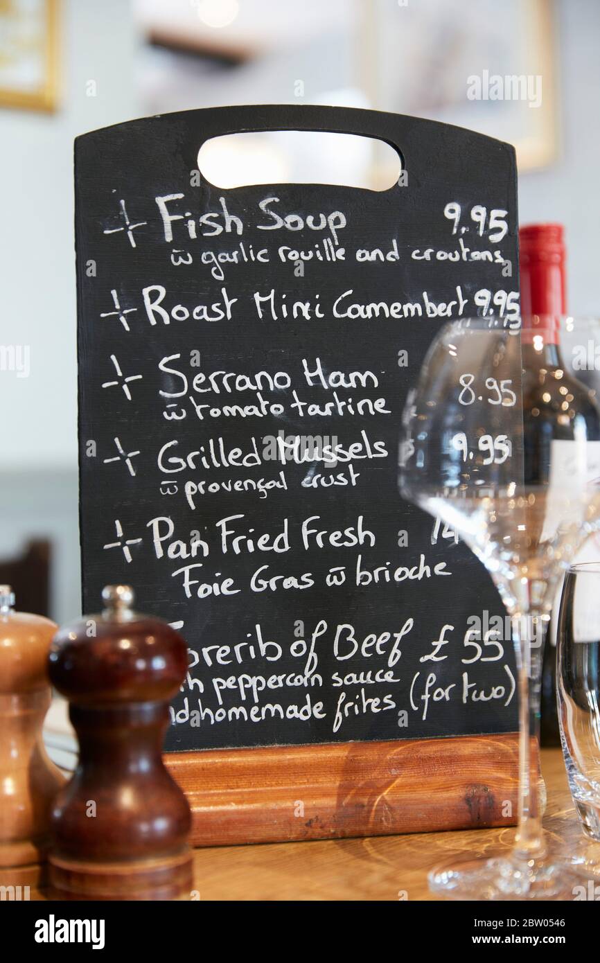 The Carpenters Pub, Upper Village Road, Sunninghill, Berkshire, England