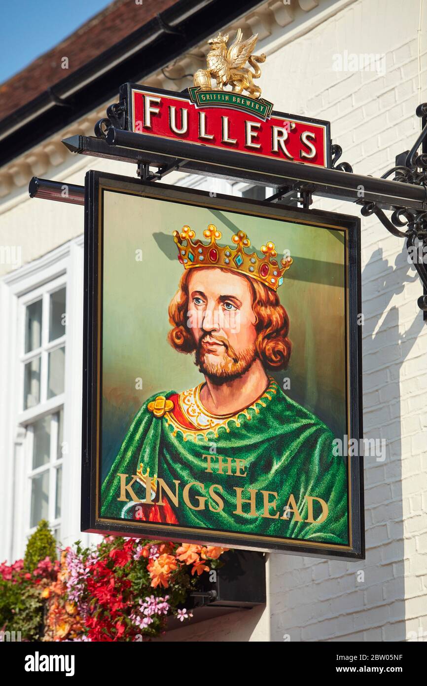 The Kings Head pub signage in Wickham, Hampshire Stock Photo