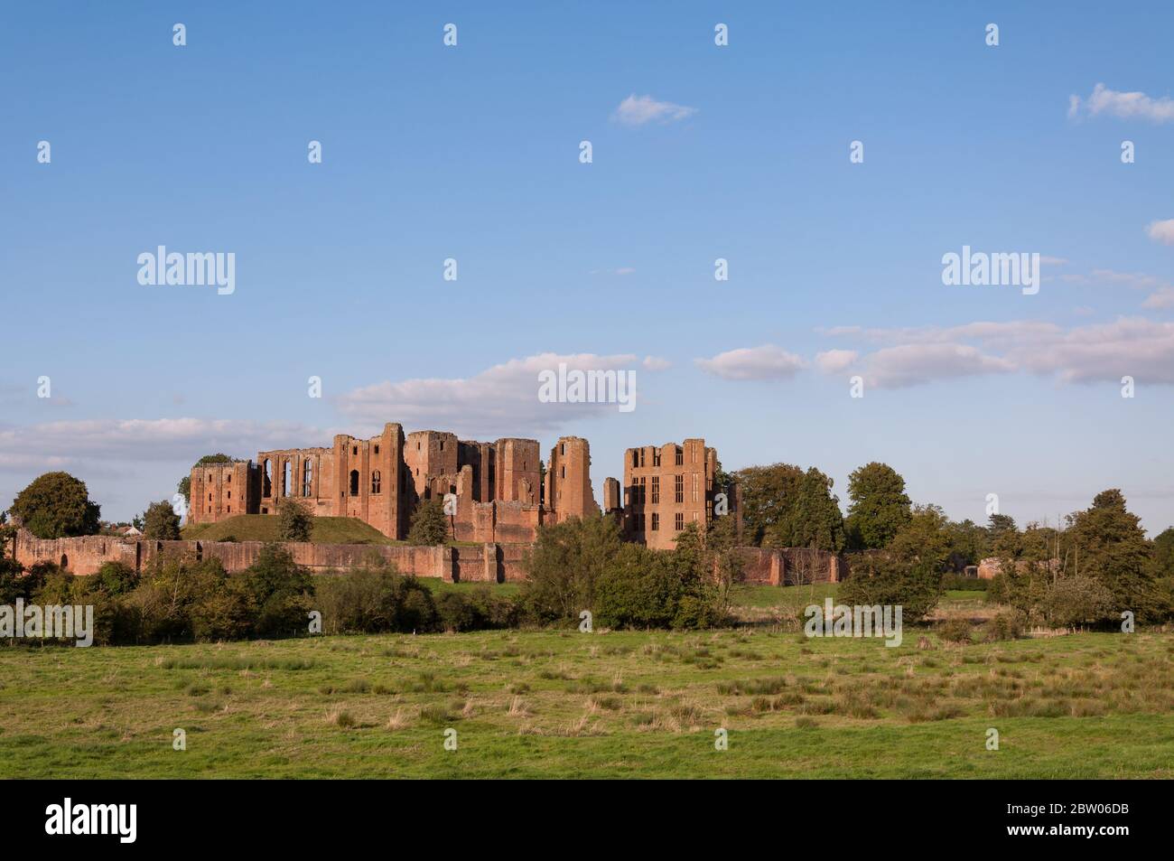 Kenilworth Castle ruins on a late Summer afternoon against blue sky, Warwickshire, England Stock Photo