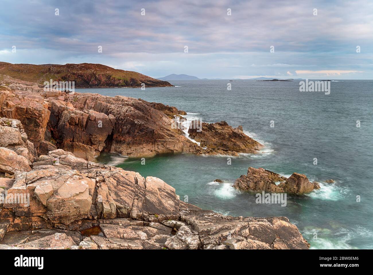 The wild and rugged coastline of the Isle of Harris at Hushinish in the Outer Hebrides of Scotland Stock Photo