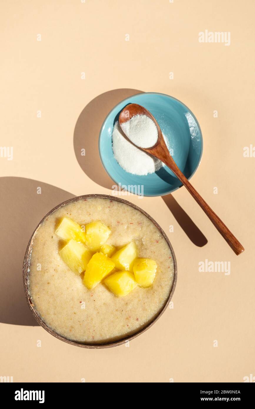 Collagen Powder and Smoothie Stock Photo Alamy