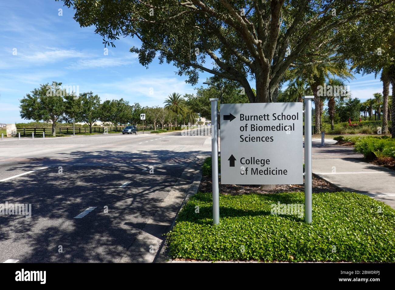 Orlando,FL/USA 5/7/20 The directional sign pointing to School