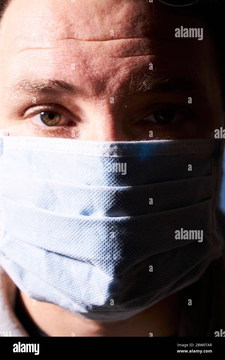 White ppe medical hi-res stock photography and images - Alamy