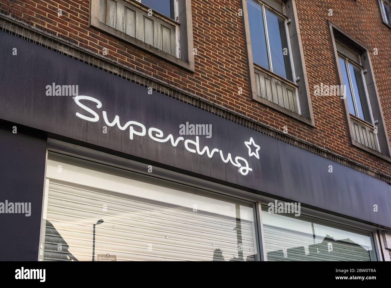 Superdrug drug store logo in Southampton, England, UK Stock Photo