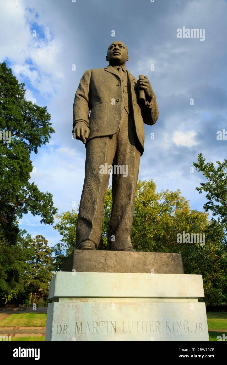 Martin Luther King statue,Kelly Ingram Park,Historic 4th Avenue