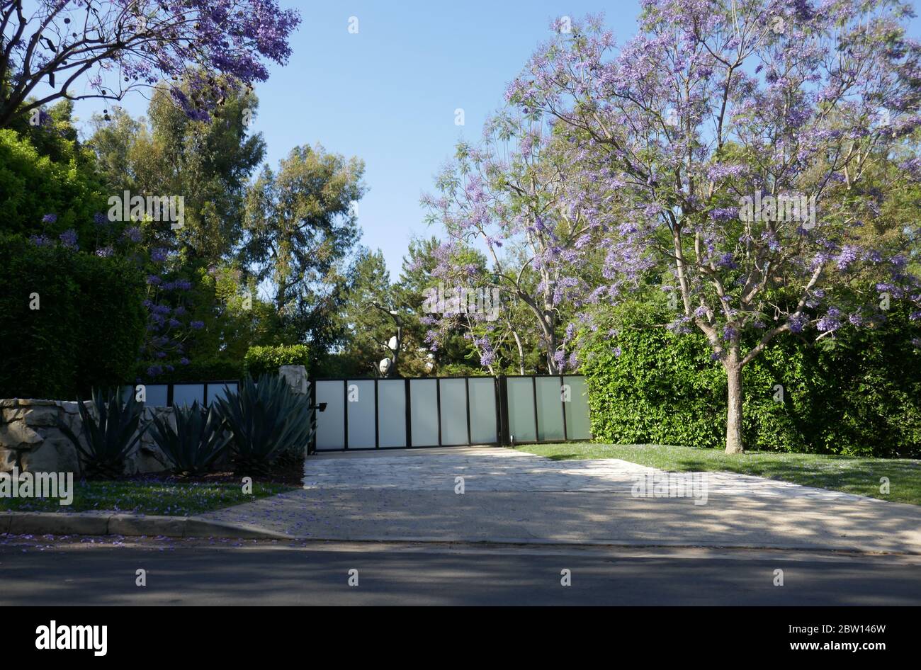 Beverly Hills, California, USA 28th May 2020 A general view of atmosphere of Gary Cooper's home at 200 Baroda Drive on May 28, 2020 in Beverly Hills, California, USA. Photo by Barry King/Alamy Stock Photo Stock Photo