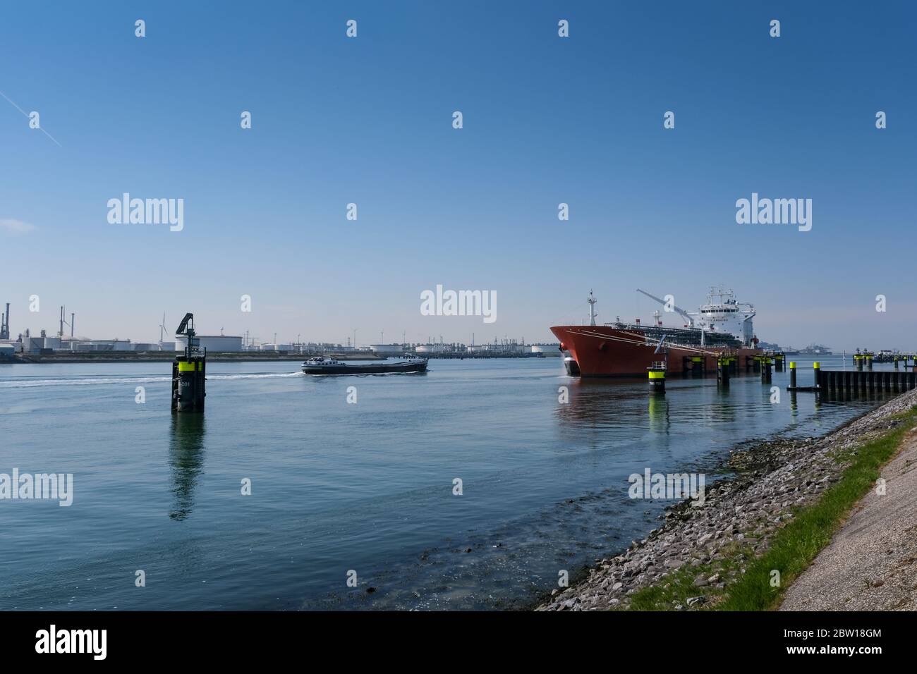 Industrial area in the Port of Rotterdam in The Netherlands. port of rotterdam zuid holland/netherlands products terminal europoort/calandkanaal Stock Photo