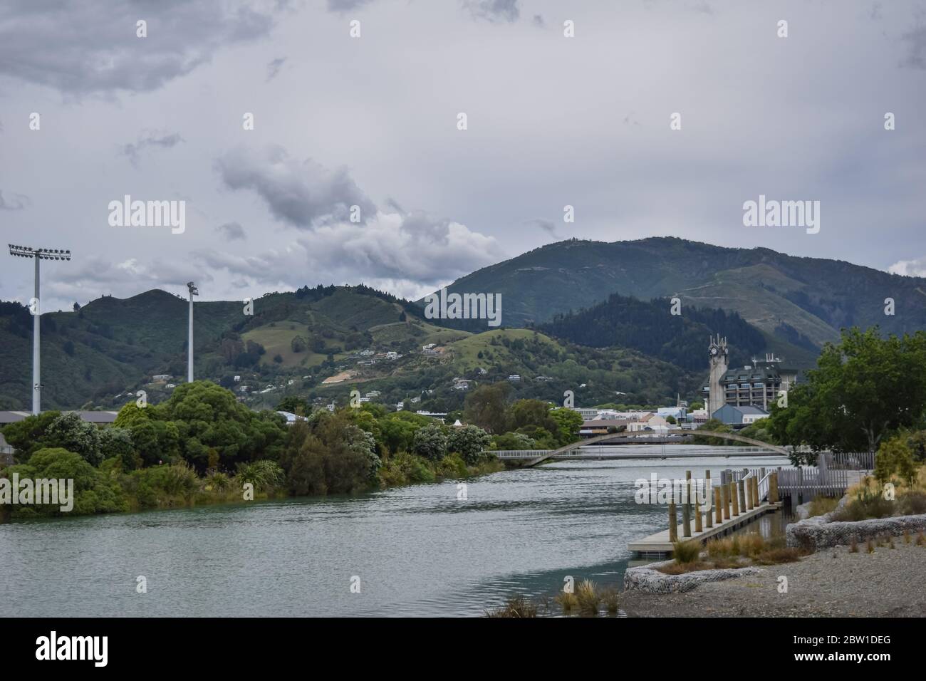 Landscape view lake hi-res stock photography and images - Alamy