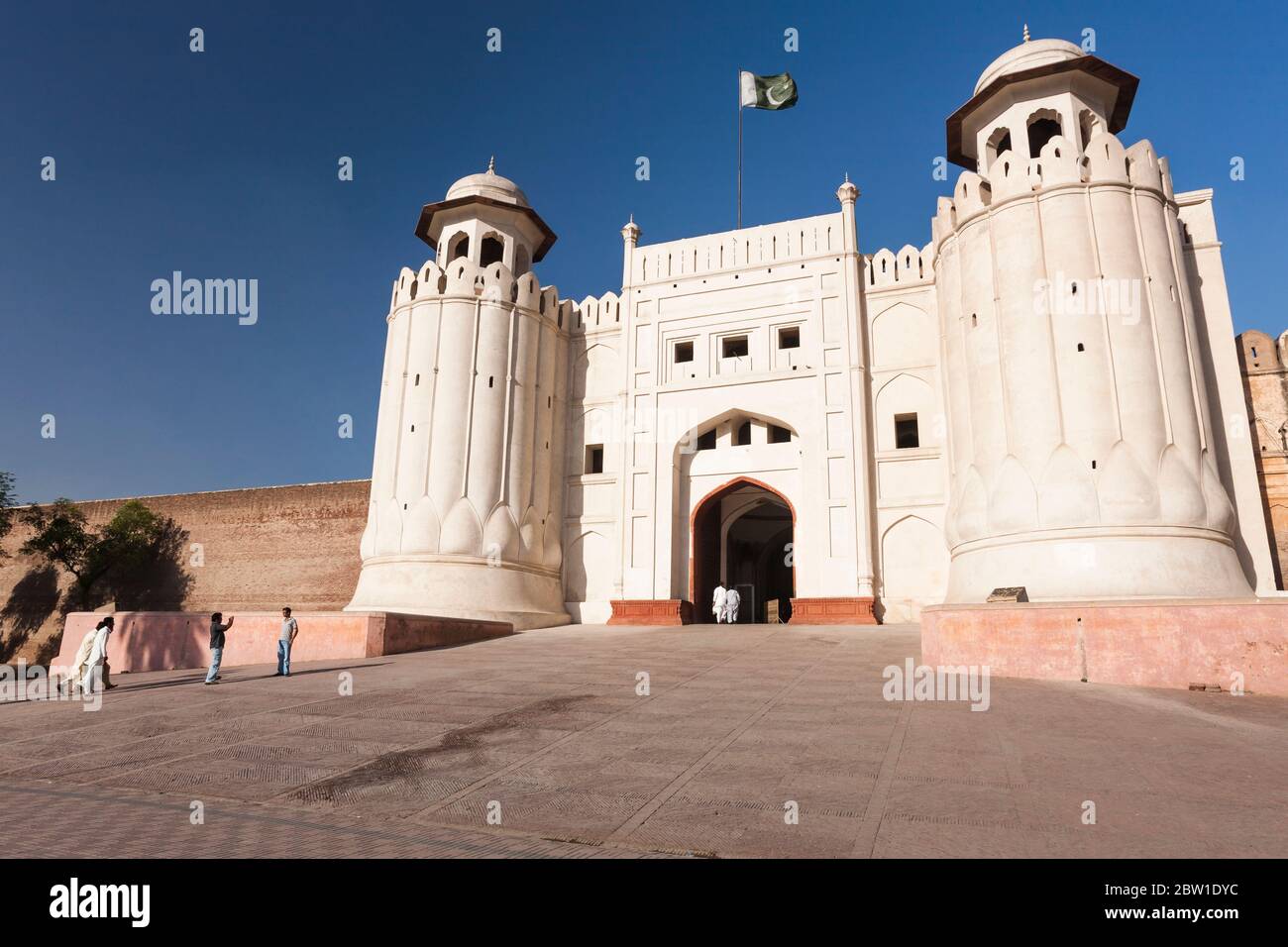 Alamgiri Gate of Lahore Fort, Citadel of Mughal Empire, Islamic and Hindu architecture,  Lahore, Punjab Province, Pakistan, South Asia, Asia Stock Photo