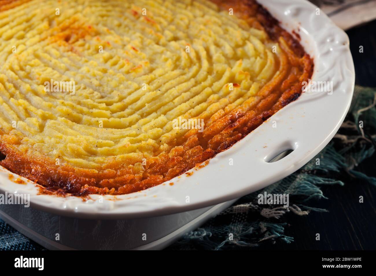 Beef for shepherds pie hi-res stock photography and images - Alamy