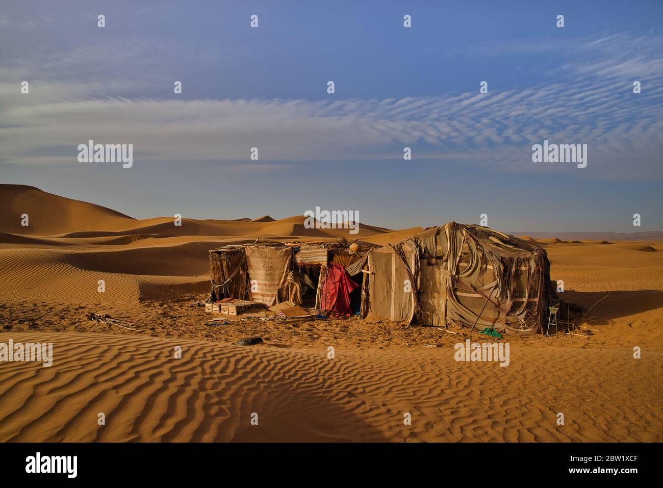 Jaima in the desert od Sahara Stock Photo - Alamy