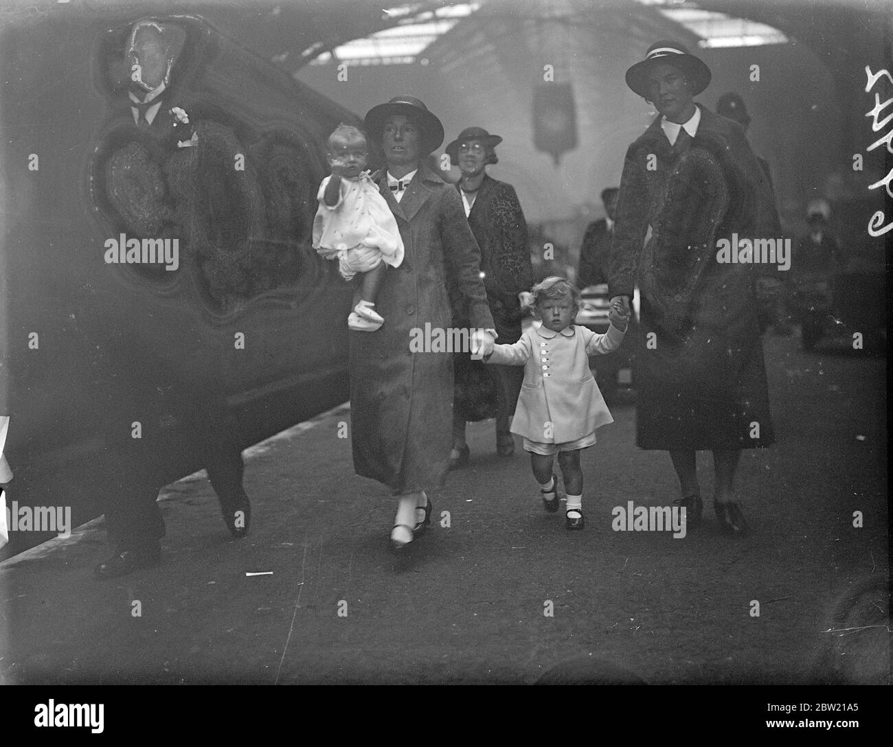 Prince Eduard and Princess Alexandra, children of Duke and Duchess of Kent, left Liverpool Street station for Sandringham, where they are to spend a holiday with Queen Mary. 27 August 1937 Stock Photo