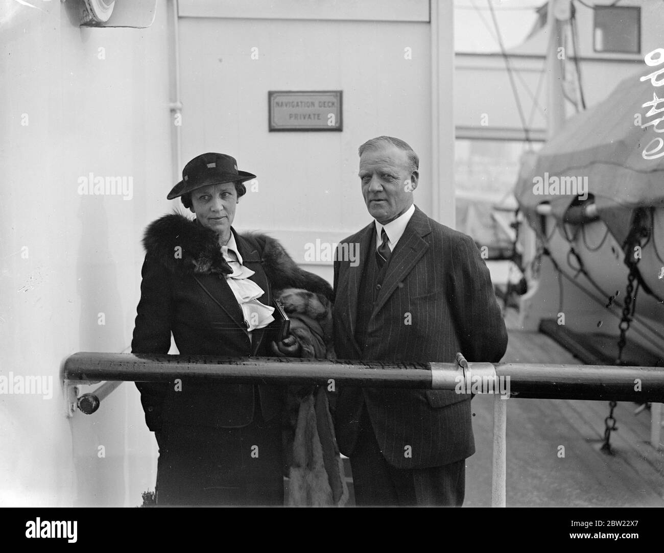 Mayor and Mayoress of Cape Town, arrived in England to name new liner. The Mayor of Cape Town, councillor J D Low, and their Mayoress, Mrs Low, arrived at Southampton on the 'Edinburgh Castle'to take part in the naming ceremony of the new Union Castle liner 'Capetown Castle' when she is launched from the Belfast yards of Harland and Wolff 23. September. Photo shows, the Mayor and Mayoress of Cape Town, councillor and Mrs J D Low, on arrival at Southampton. 20 September 1937 Stock Photo