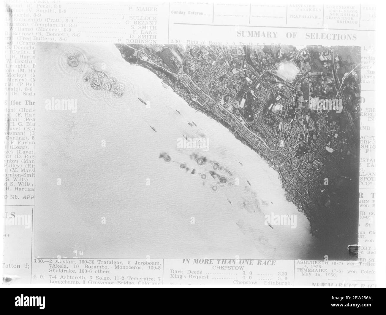 Japanese planes bombed Chinese shipping on the River Yangtze. The Japanese troops, halted by the yellow River floods, are concentrating on the advanced to Hankow, president seat of the Chinese government. After fierce fighting. They have captured Kiukiang, the treaty port on the Yangtze River, and an important town on the advanced to Hankow. Photo shows, Chinese ships bombed by Japanese planes in Lake Tungting above Hankow. Bombs are dropping all around the ships and the Paul on the right is said to be oil from a sunken vessel. Stock Photo