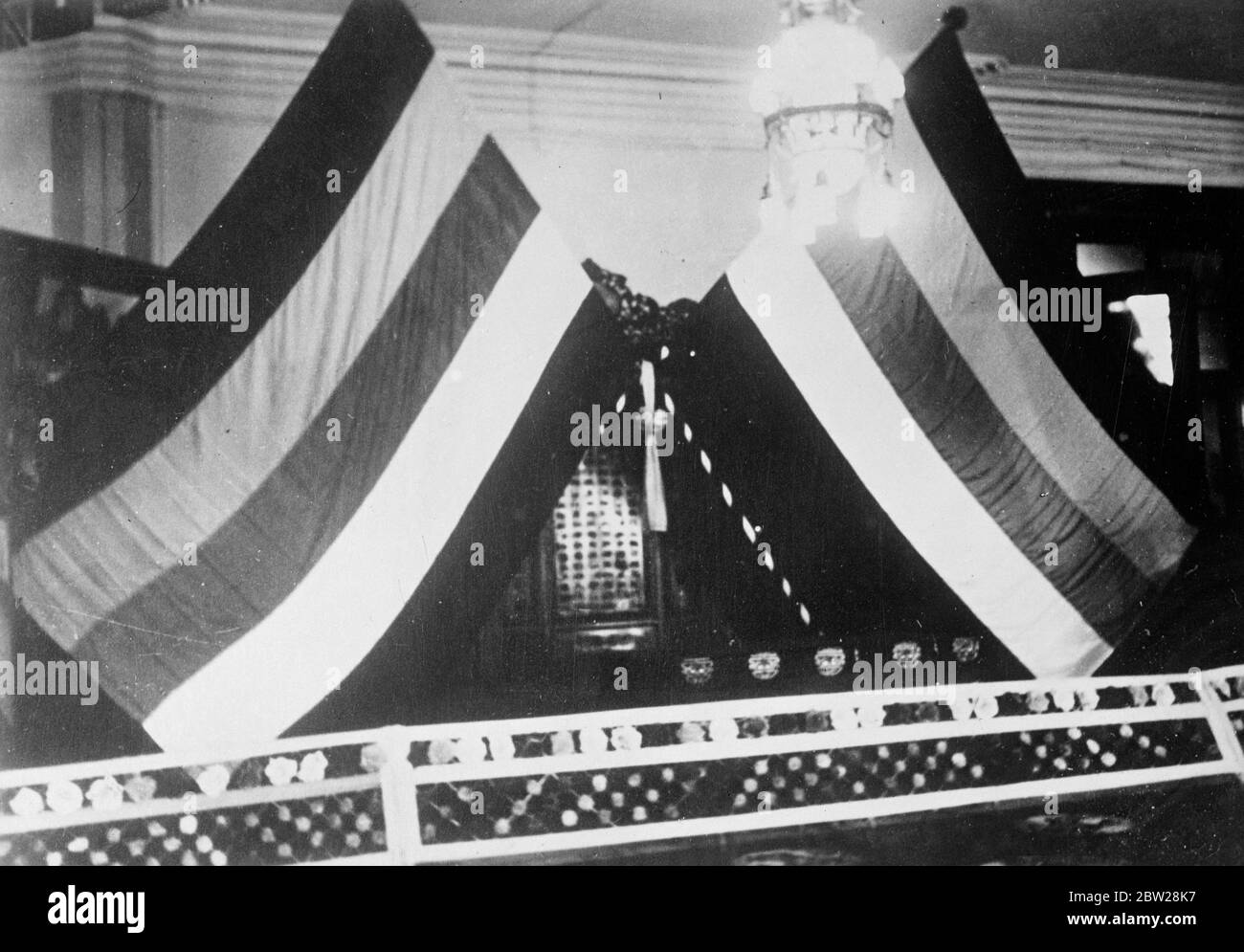 Japan establishes a puppet Government in Peking, at first pictures