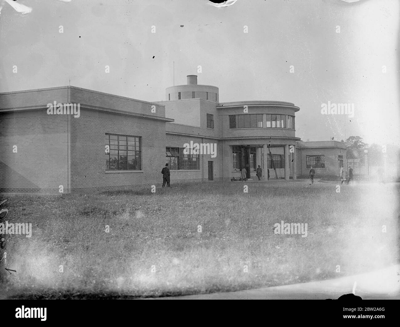 New police radio station in operation at West Wickham, controlled from