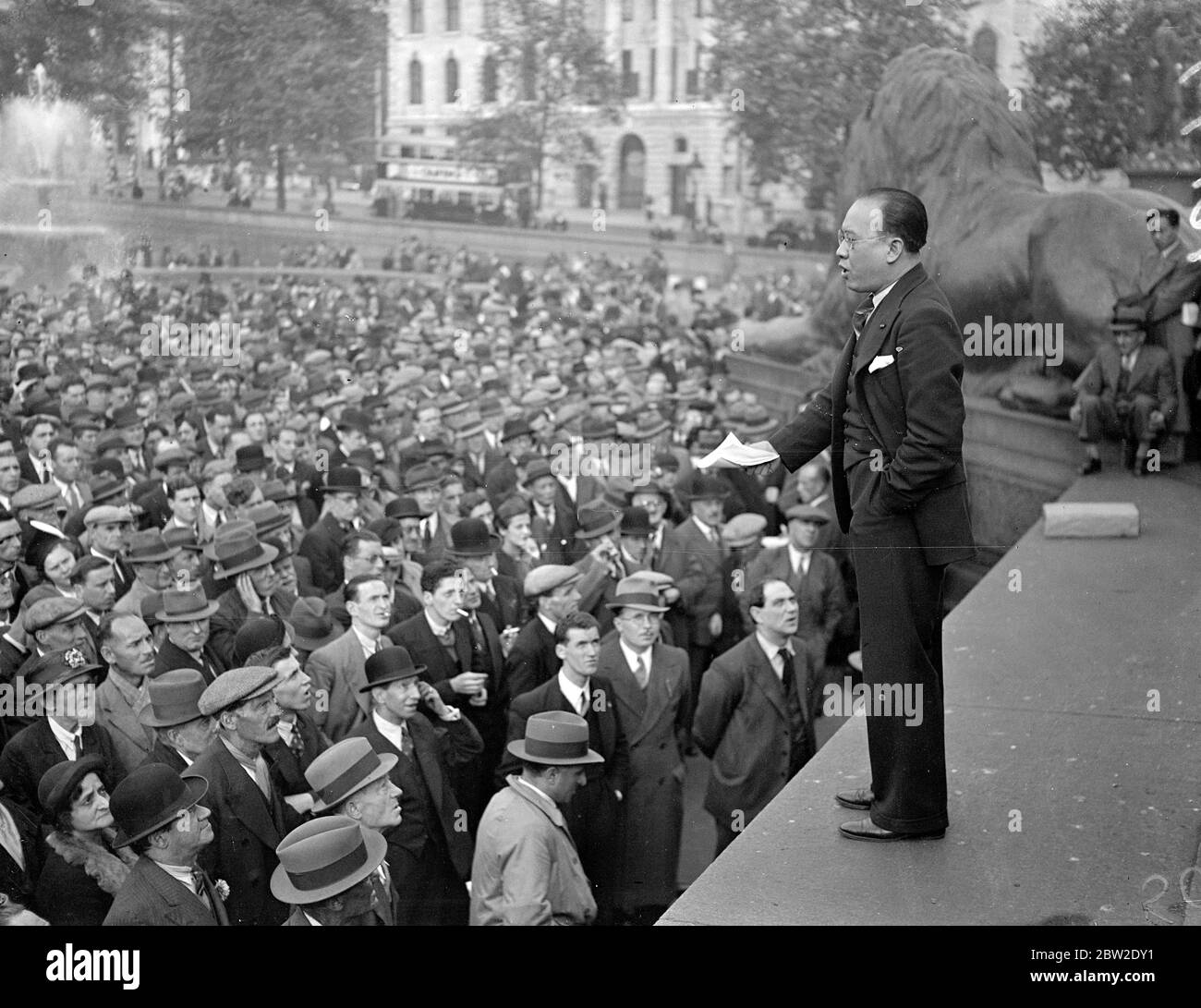 Several Chinese were among the speakers are members of London's Chinese colony formed part of the audience at a great mass meeting held in Trafalgar Square, London to protest against Japanese attacks on civilians in China. Mr Lien who deputised for General Yang, addressing the meeting in Trafalgar Square. 10 October 1937. Stock Photo