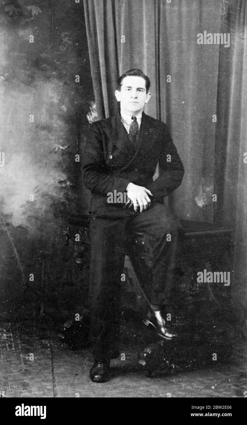 Photo shows Frederick John Corneby. Lily white domestic servants employed at a village near Dibden highs Southampton was found dead in her coppice off a lonely lane. A young man Frederik John Corneby walked into high police station and made a statement to Sergeant WG Diamond following which he took them to the spot where the girl was found and he was taken back to the police station and detained. 22 July 1937 Stock Photo