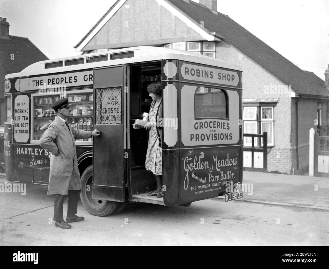 Mobile Shop Van High Resolution Stock Photography and Images - Alamy