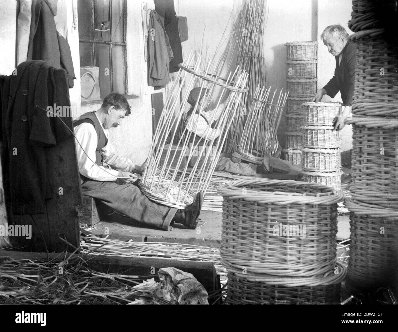 Basket makers at Swanley, Kent. 1936 Stock Photo