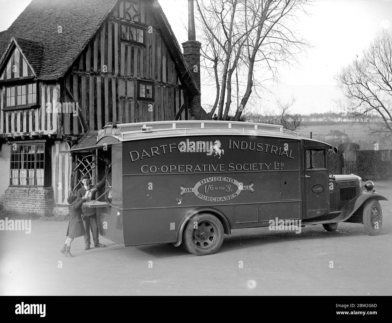 C.W.S Van (Eynesford) [Eynsford] Dartford Industrial Cooperative Society 1934 Stock Photo