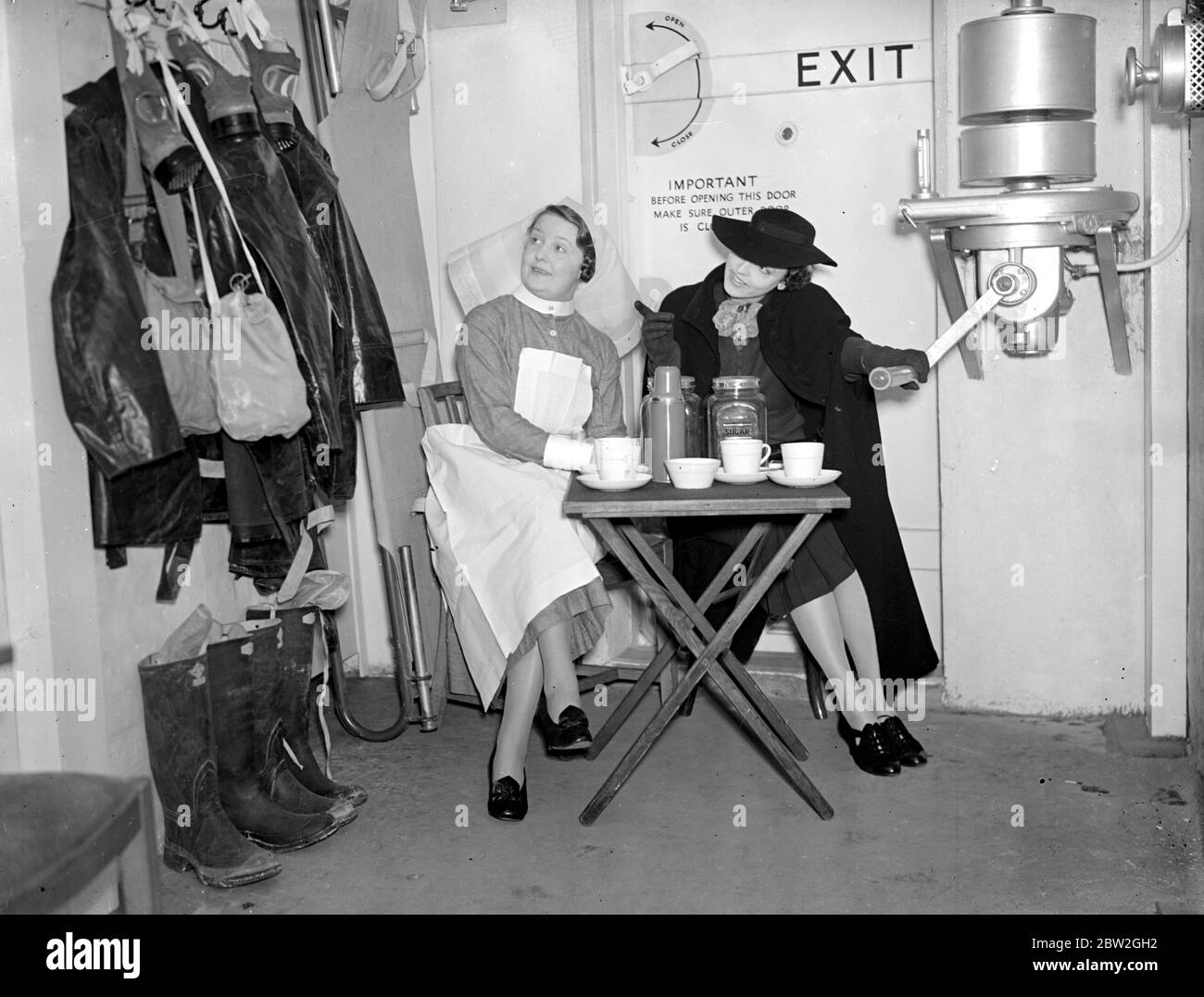 Air Raid precautions. The city of Westminster's first air raid shelter, at Caxton Hall. 10 February 1938 Stock Photo