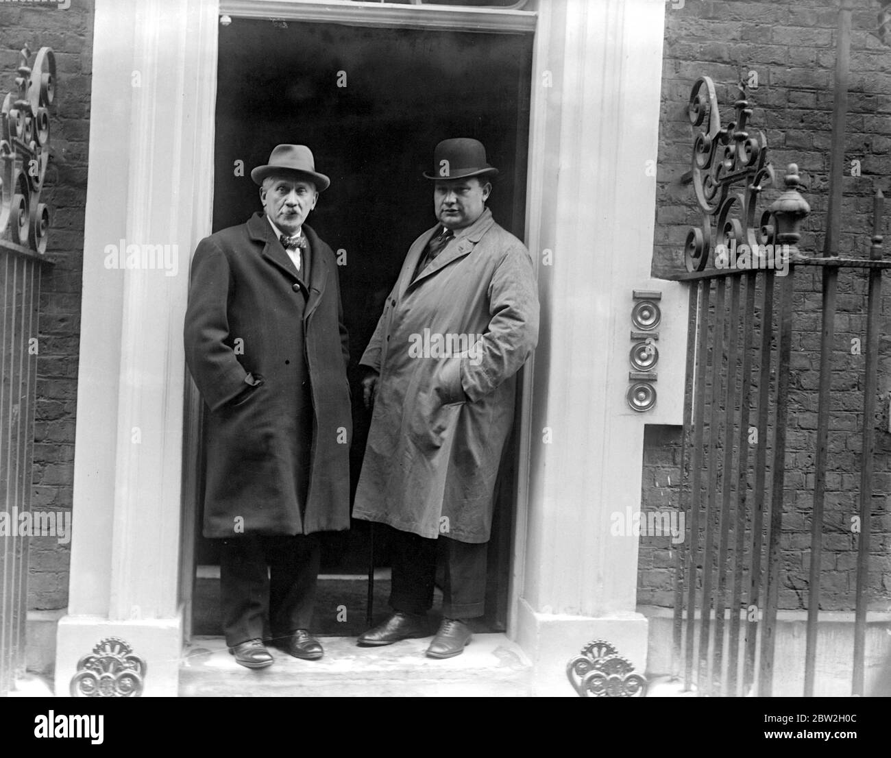 Triple Alliance Conference. Mr Gosling (left) and Mr Ernest Bevin. Stock Photo