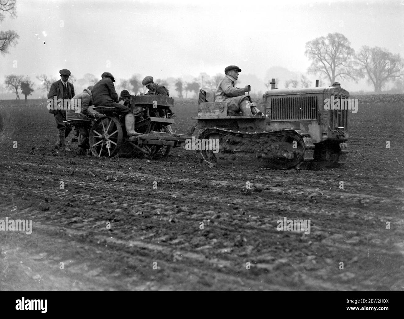 Mechanical planters. 1933 Stock Photo Alamy