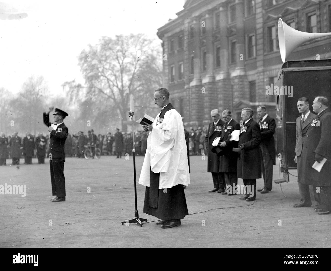 Royal Naval Old Comrades Association Annual Parade, Horse Guards. Rev Woods, D.S.O., Naval Chaplain. Stock Photo