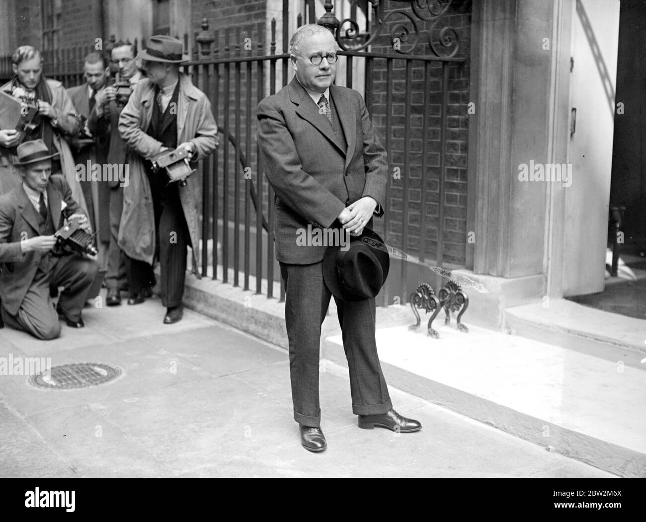 Downing Street Sir Kingsley Wood. 30 August 1938 Stock Photo