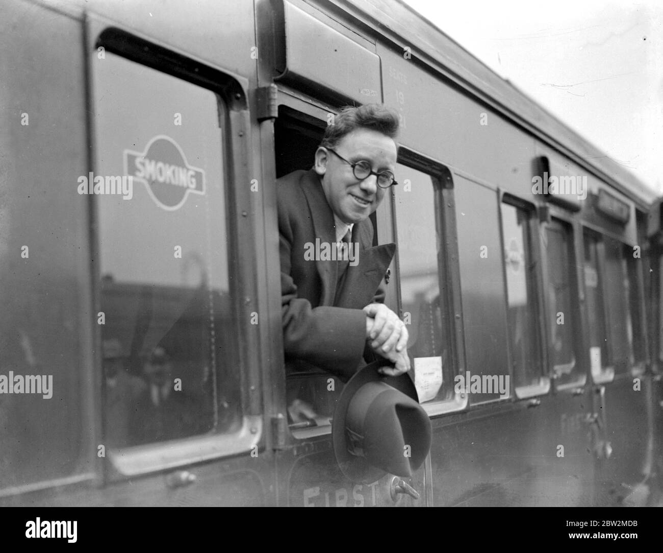 At Waterloo. Mr Herbert Morrison, on leaving for America to deliver a series of speeches on the policy of the British Labour Party. 8 April 1936 Stock Photo