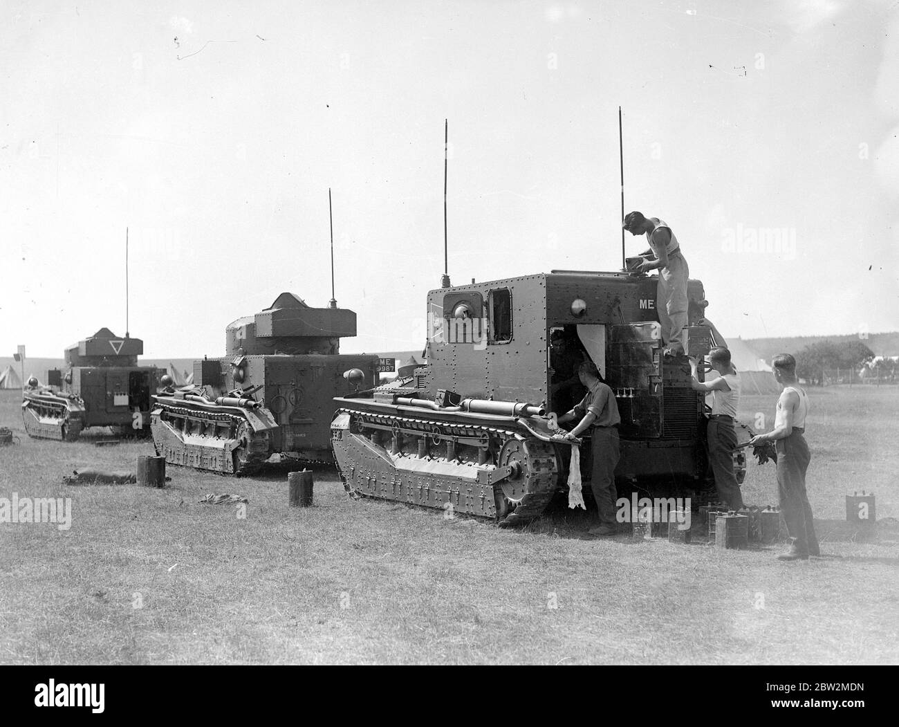 1st Tank Brigade, Salisbury Plain, Services. 20 August 1935 Stock Photo