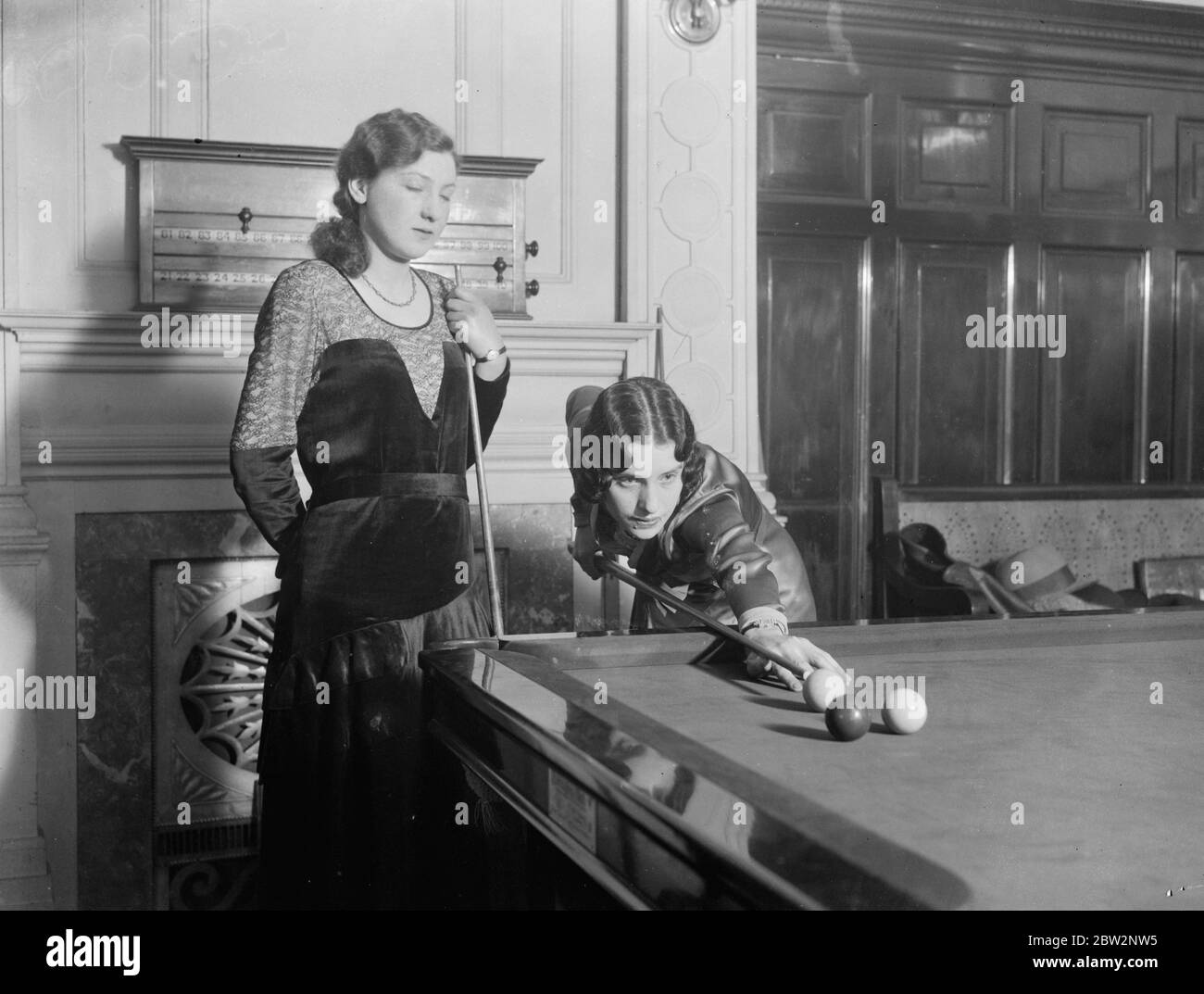 Womens professional billiards championship in London . The women ' s professional billiards