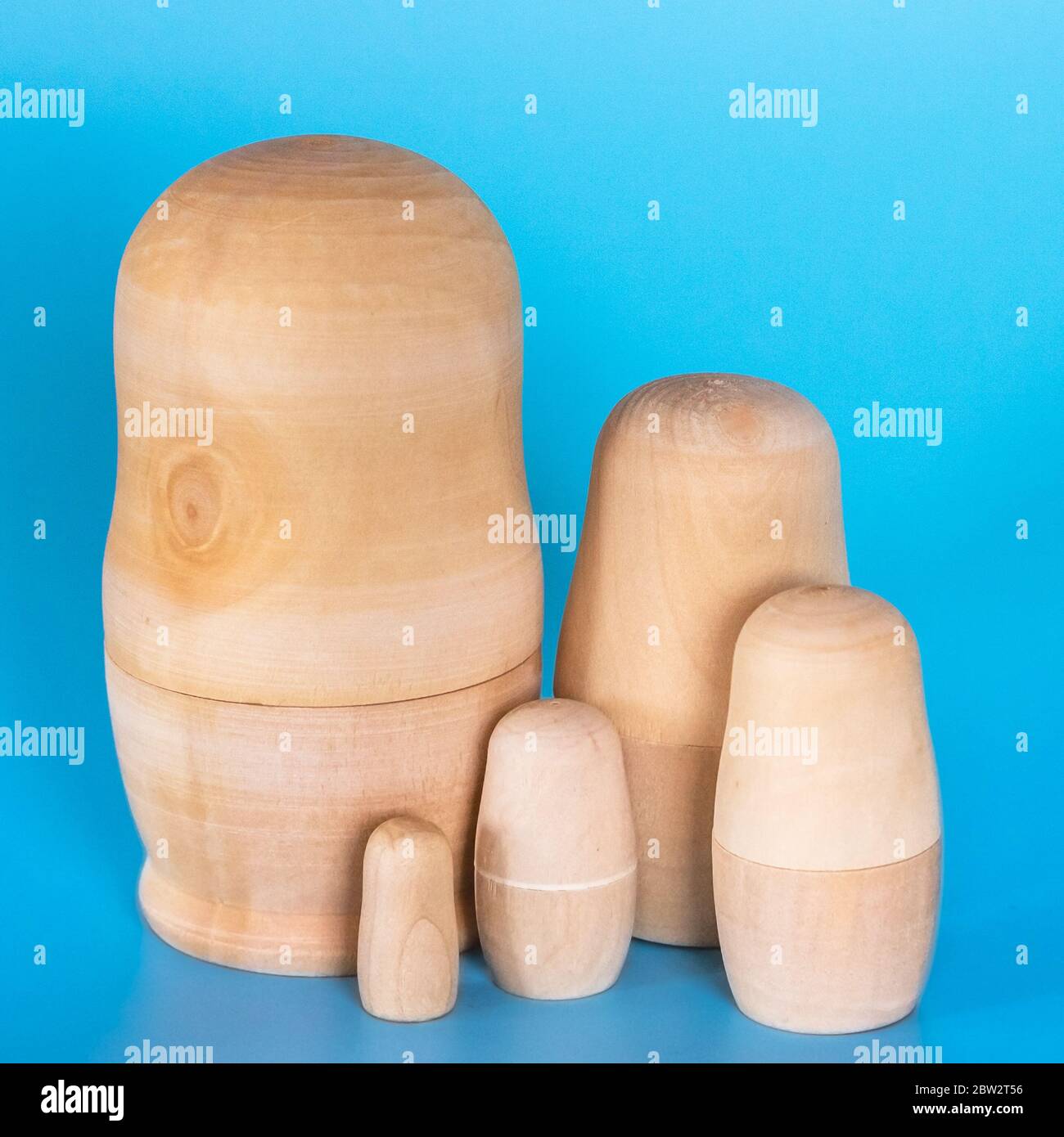 Wooden birch blanks of Russian nesting dolls for coloring. Folk art
