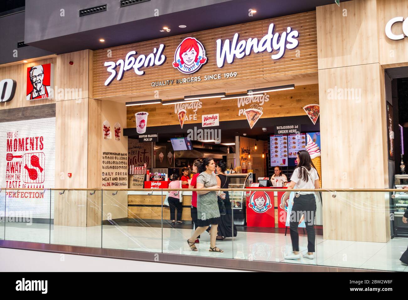 Apple retail store, Mall of Georgia, Beuford, Georgia, USA Stock Photo -  Alamy