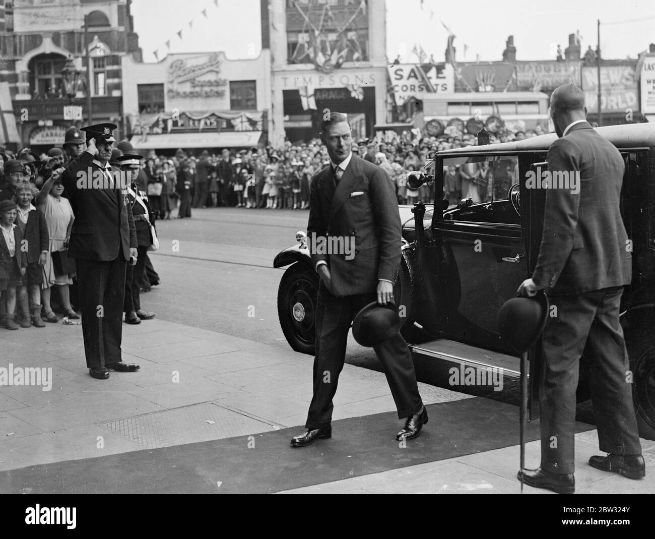 The Duke of York arriving at Lewisham Town Hall . 22 June 1932 Stock Photo
