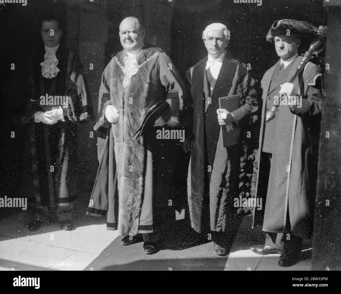 Present and new Lord Mayor , Sir Maurice Jenks and Sir Percy Greenaway at Guildhall ceremony . Stock Photo