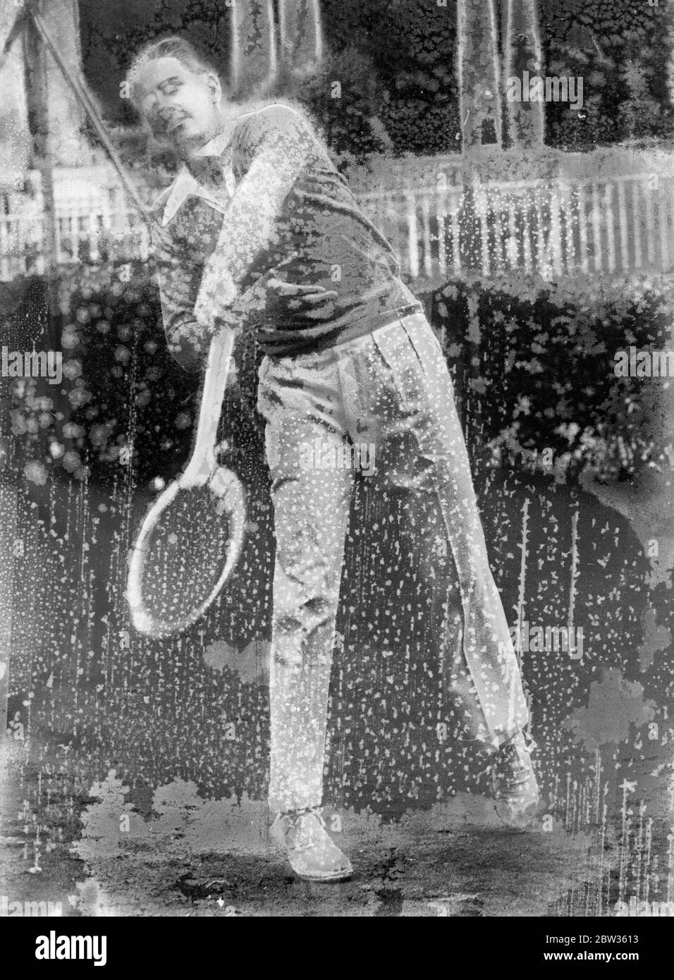 France ' s young left - handed tennis hope . 16 May 1933 Stock Photo