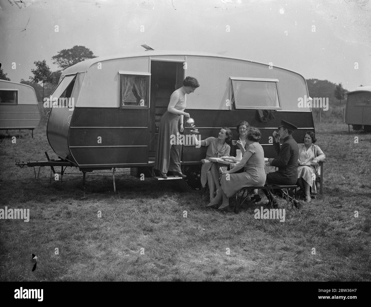 Gracie Fields in her caravan . 30 June 1933 Stock Photo