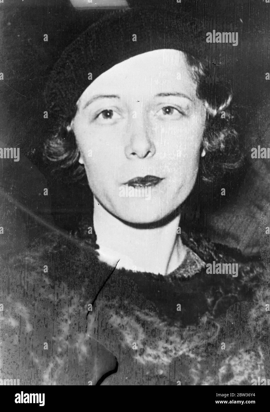 Sweetheart of Earl Wynekoop . Dr Alice Wynkoop and son Earle confess to murder of Mrs Rheta Wynekoop in Chicago surgery crime . Miss Priscilla Wittle a red haired beauty , who police say admitted being the sweetheart of Earle J Wynekoop , husband of the victim of the sensational Chicago Surgery crime . Dr Alice Wynekoop and her son Earle have both confessed to the murder of Mrs Rheta Wynekoop , who was found dead on the operating table in Dr Alice Wynekoop ' s Chicago surgery . Photo shows ; Miss Priscilla Wittle . 1 December 1933 Stock Photo