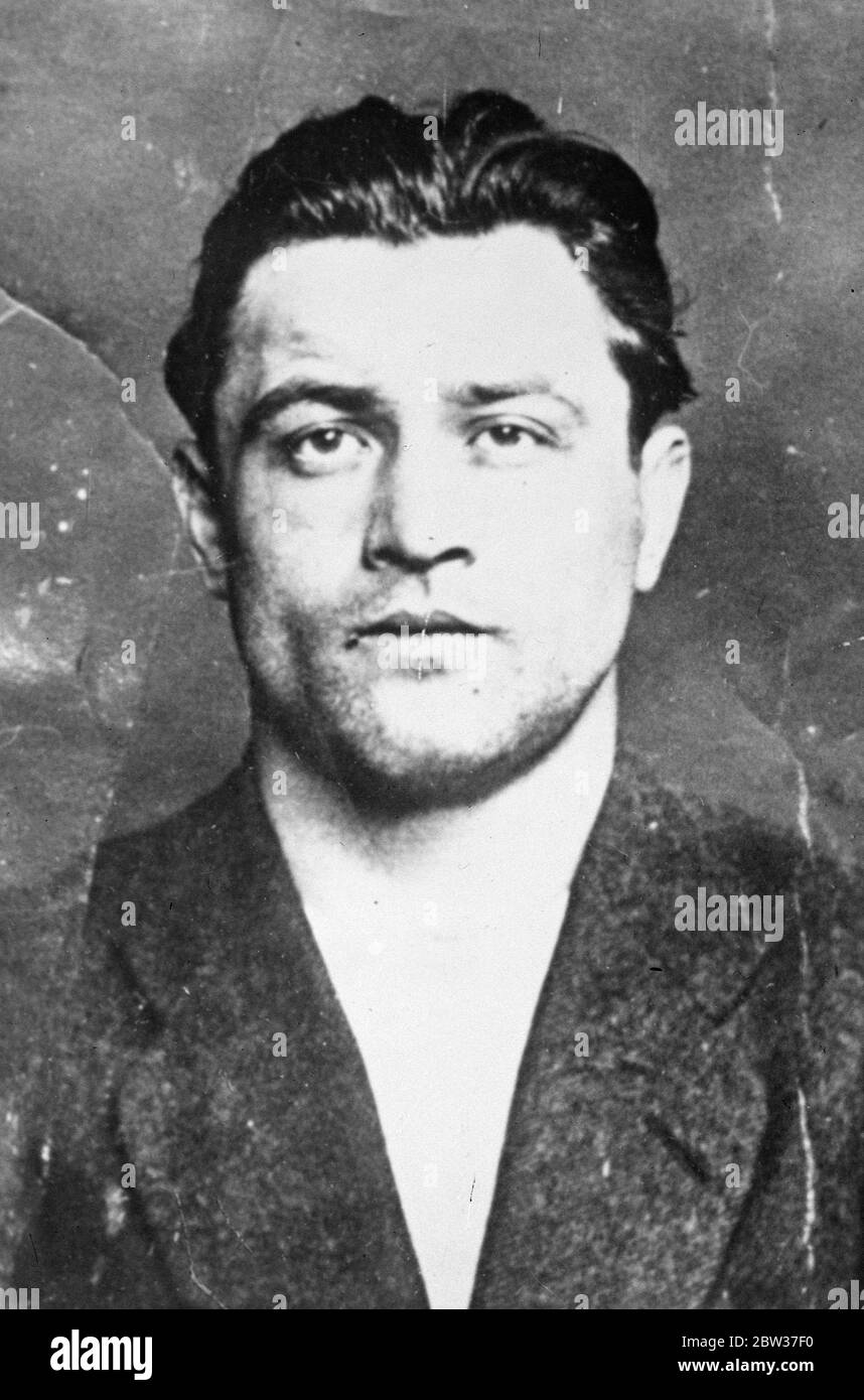 ' Jo Jo the Terror ' arrested alleged receiver of Stavisky jewels . 26 March 1934 Stock Photo