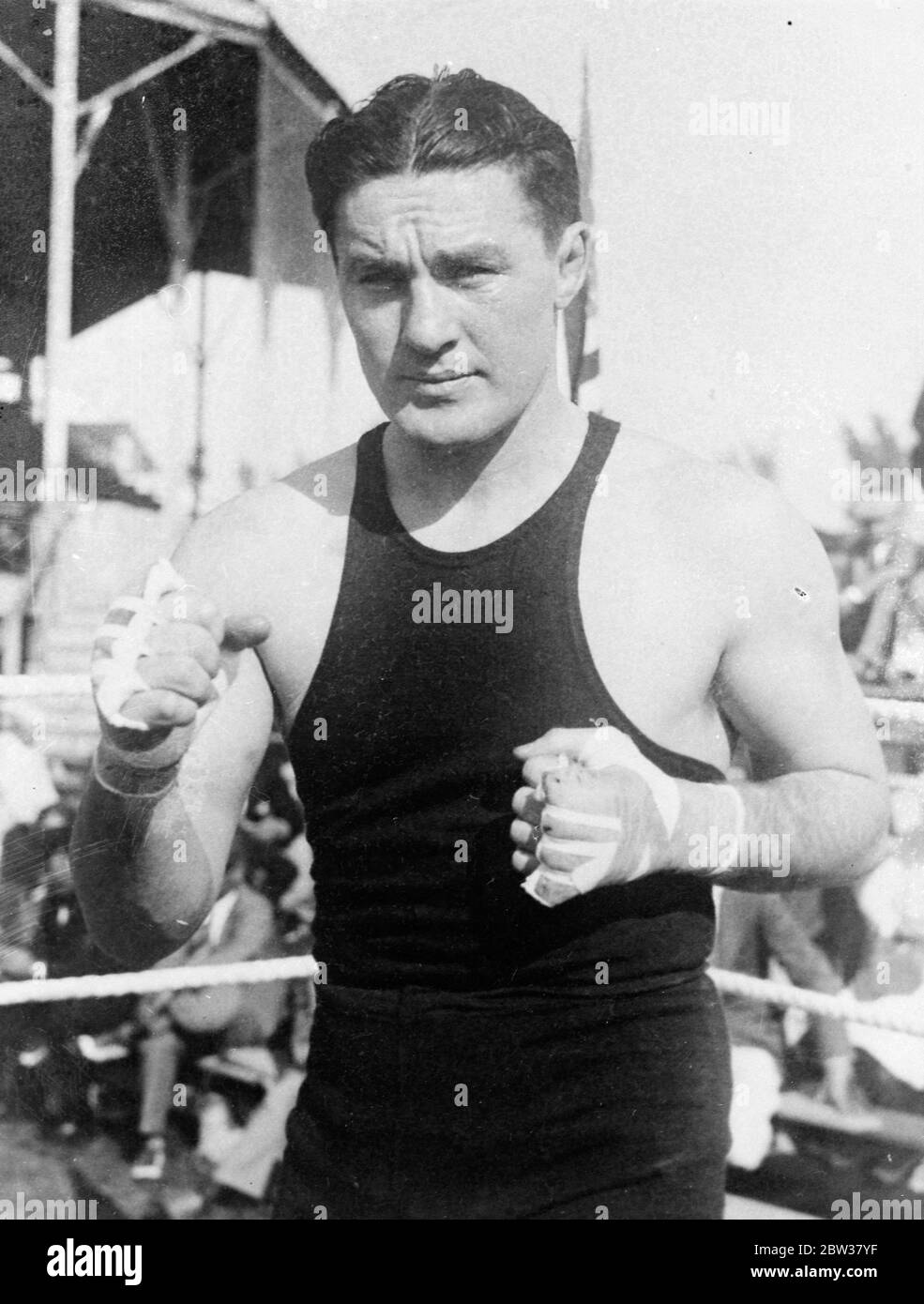 Tommy Loughran , the American light heavyweight boxer . 29 December 1933 Stock Photo