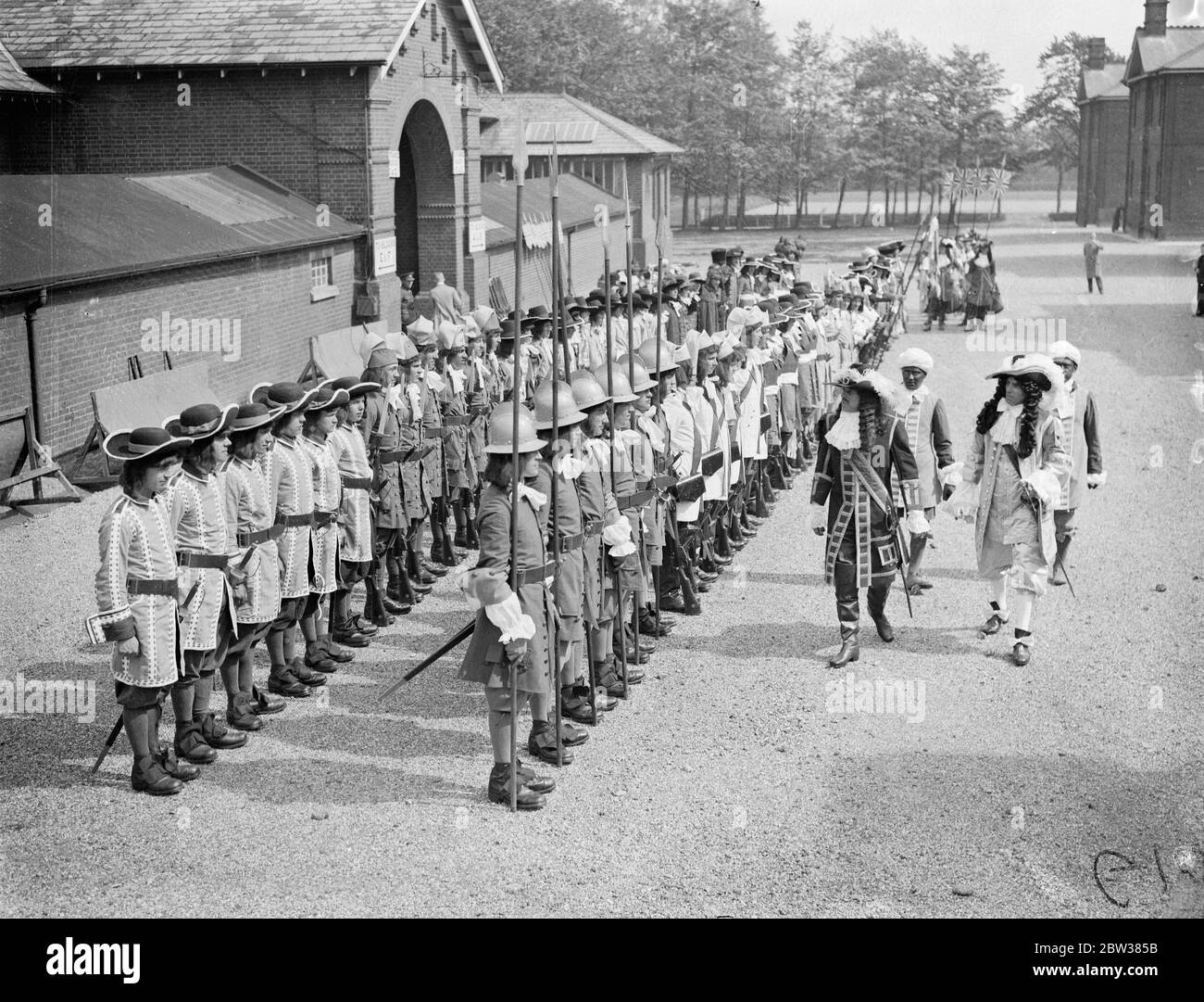 Indian army uniforms Black and White Stock Photos & Images - Alamy